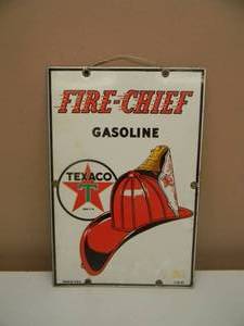 lot 32 image: VINTAGE 3-10-47 - FIRE CHIEF PORCELAIN METAL TEXACO GASOLINE SIGN - NICE - APPROX 8 BY 12 - SEE PICTURES