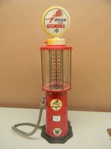 lot 34 image: VINTAGE JOLLY GOOD INDUSTRIES INC. CIRCA 1920 ROAR WITH GILMORE LIGHTED GAS PUMP - VERY COOL PIECE - APPROX 21 - SEE PICTURES
