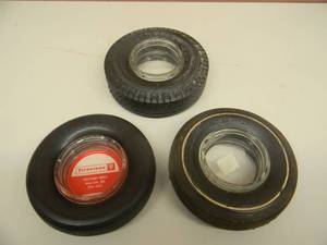 lot 88 image: VINTAGE FIRESTONE TIRE ASHTRAYS - SUPER SPORTS WHITE STRIPE, 2 FIRESTONE ADVERTISING - NICE SET - SEE PICTURES