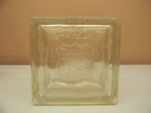 lot 92 image: Vintage Advertising Promotional Bank - Phillips 66 Glass Block - NICE - APPROX 5 BY 5 - SEE PICTURES