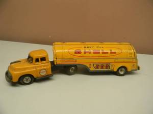 lot 104 image: RARE VINTAGE JAPAN FRICTION BEST OIL SHELL  GAS ADVERTISING TIN LITHO TRAILER TRUCK - GREAT COLLECTIBLE - SEE PICTURES
