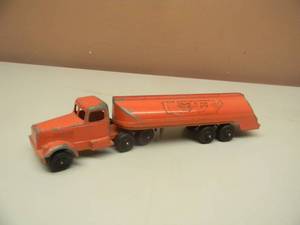 lot 110 image: 1950s RALSTOY PHILLIPS 66 METAL GAS TANKER TRUCK - RARE PIECE - SEE PICTURES