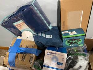 lot 27 image: Lot of Amazon Customer Returns