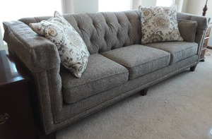 lot 16 image: Smith Bros. Sofa 92x38x31