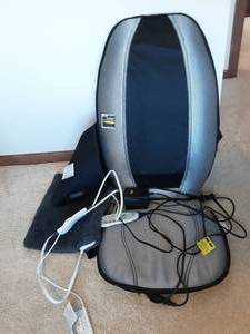 lot 33 image: Homedic Massage Cushion & Sunbeam Heating Pad
