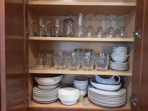 lot 41 image: Content Of Cupboard