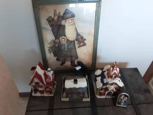 lot 90 image: Vintage Santa Picture & Christmas Houses