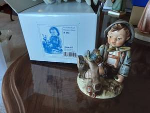 lot 130 image: Goebel Whistlers Duet