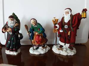 lot 163 image: Pipka Czechoslobakian Santa, Befana, Swedish Father Christmas
