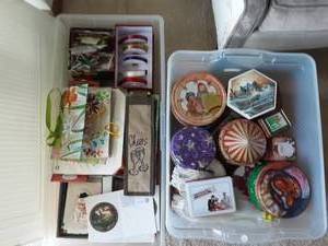 lot 179 image: Decorative Tins, Gift Bags, Greeting Cards, Totes With Lids