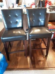 lot 181 image: Pair Of Counter Height Stools