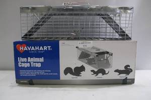 lot 916 image: Havahart Live Animal Cage Trap for Squirrels, Rats, etc