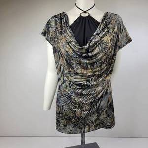 2 Elegant Tops (1)Large Who What Wear Gold Lame Womens Sweater,(1) Xtra-Large Studio Y Blouse Size NEW