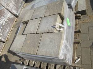 Approx 40 square feet 12 x 12 urban...
