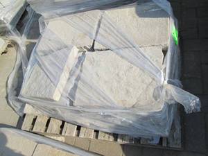 Approx 30 wetcast 3 pc cap  stepp...