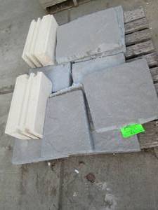 Approx 7 feet of 3 piece cap rivier...