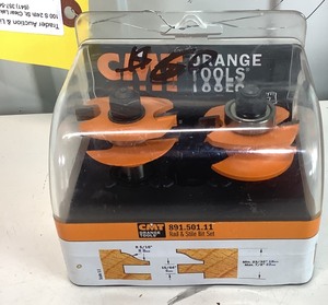 lot 277 image: New Shaper Bit Set