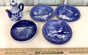lot 2286 image: Blue Collectable Plates