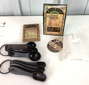 lot 2287 image: Food Mixes & Measuring spoons