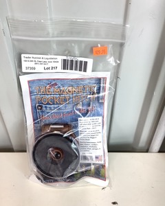lot 217 image: Magnetic Pocket Hitch