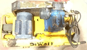 lot 255 image: Dewalt Air Compressor
