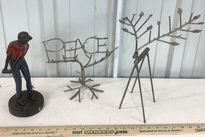 lot 2336 image: 3 Piece Metal Golfing Decor, etc