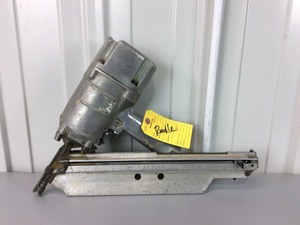 lot 366 image: Pneumatic Nail Gun