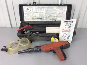 lot 376 image: Remington 496 Power Pro Fastening Tool