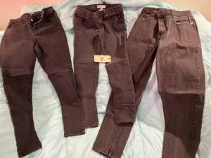 lot 8 image: 3 PAIR WOMENS JEANS 2 pair No Bound...