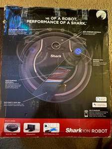 lot 51 image: Shark Ion Robot  Brand new tested w...