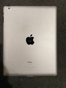 lot 65 image: Apple Ipad 3 with charger tested wo...
