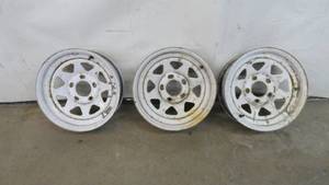 lot 2 image: 3 - Trailer Rims