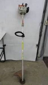 lot 12 image: Stihl FS46 Weed Wacker