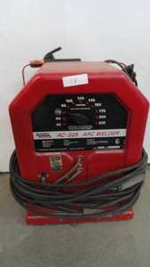 lot 13 image: Lincoln AC-225 Arc Welder