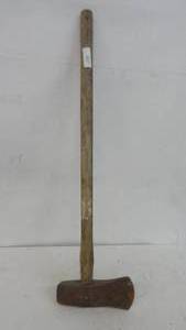 lot 26 image: Splitting Maul