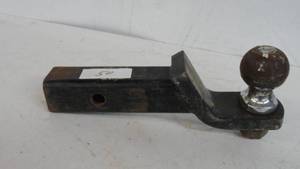 lot 50 image: Receiver Hitch 2 516 Ball