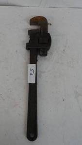 lot 56 image: 18 Pipe Wrench