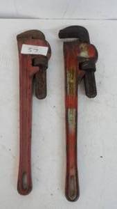 lot 57 image: 2 - 18 Pipe Wrench
