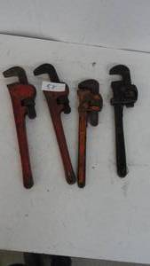lot 58 image: 4 - 14 Pipe Wrenches