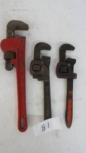 lot 81 image: 3 - Pipe Wrenches