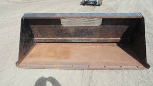 lot 88 image: Skid Loader Snow Bucket