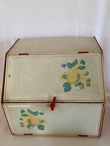 lot 62 image: Fun Vintage Metal Bread Box and More