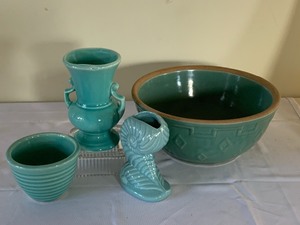 lot 115 image: Vintage Aqua Bliss