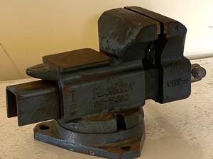 lot 151 image: Vise by Powr Kraft