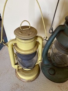 lot 154 image: Two Vintage Lanterns