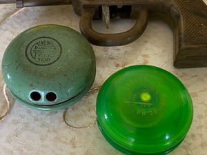 lot 157 image: Vintage Toys including Yo-Yo by Duncan