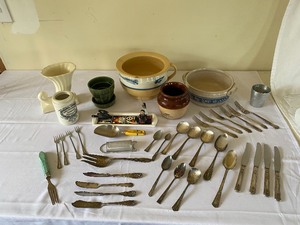 lot 171 image: Pottery and Flatware Grouping