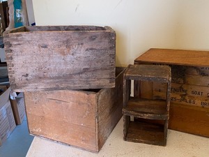 lot 186 image: Four Wooden CratesBoxes