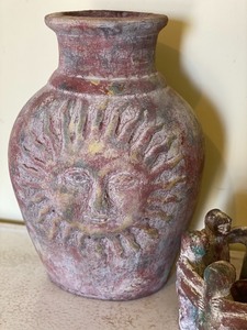 lot 199 image: Two Mexican Pottery Items