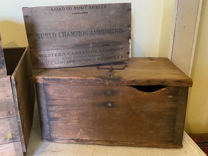 lot 204 image: Small Primitive Locking BoxTrunk & Crates